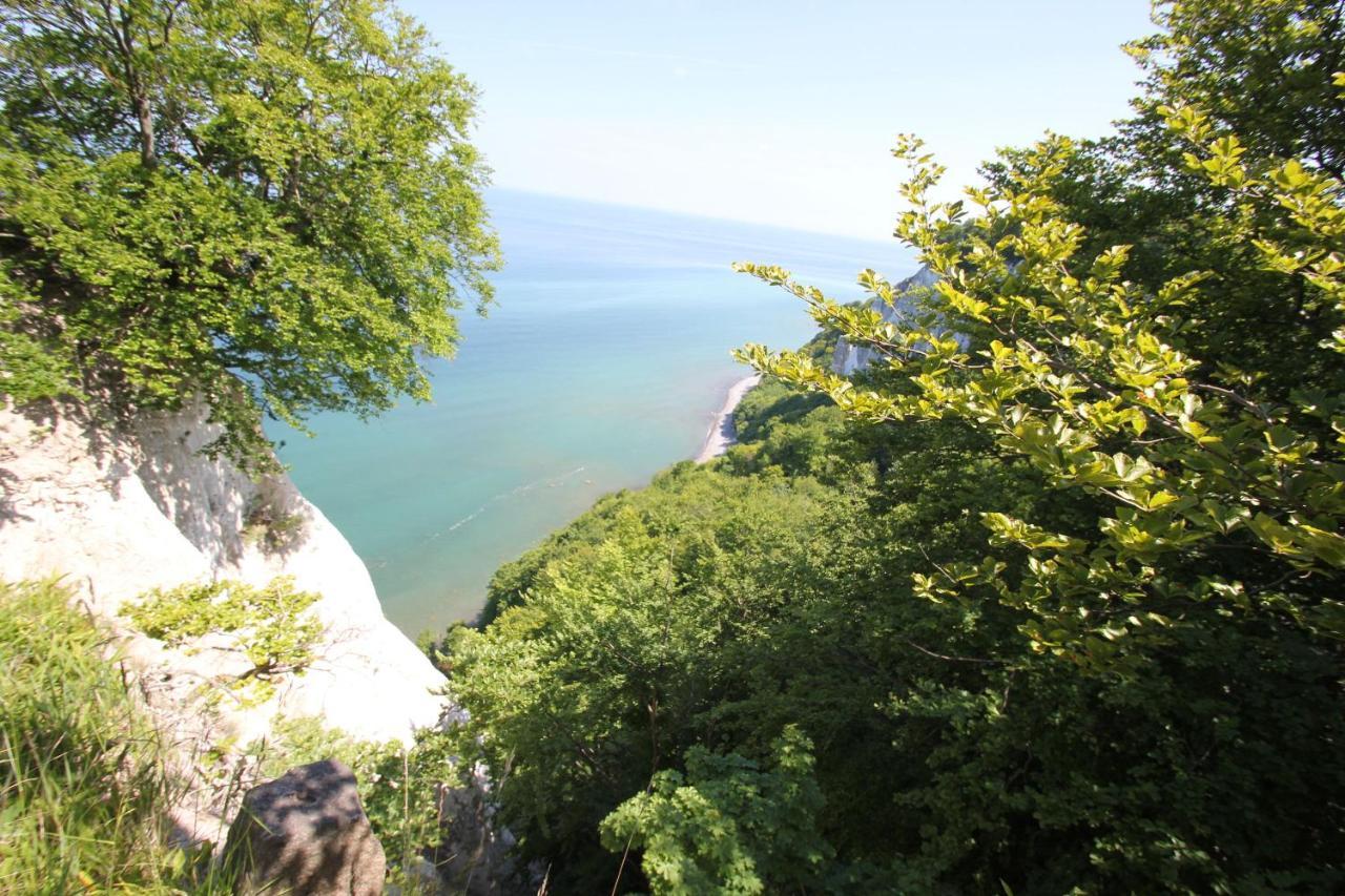 Ferienhaus Frigga Haus - Terrasse, Garten, Meerblick Wiek auf Rügen Exteriör bild
